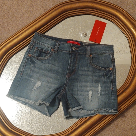 *SOLD* BNWT Jeans CutOffs Small - Picture 3 of 3